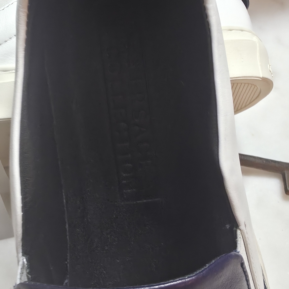 Versace  Collection - Picture 15 of 16